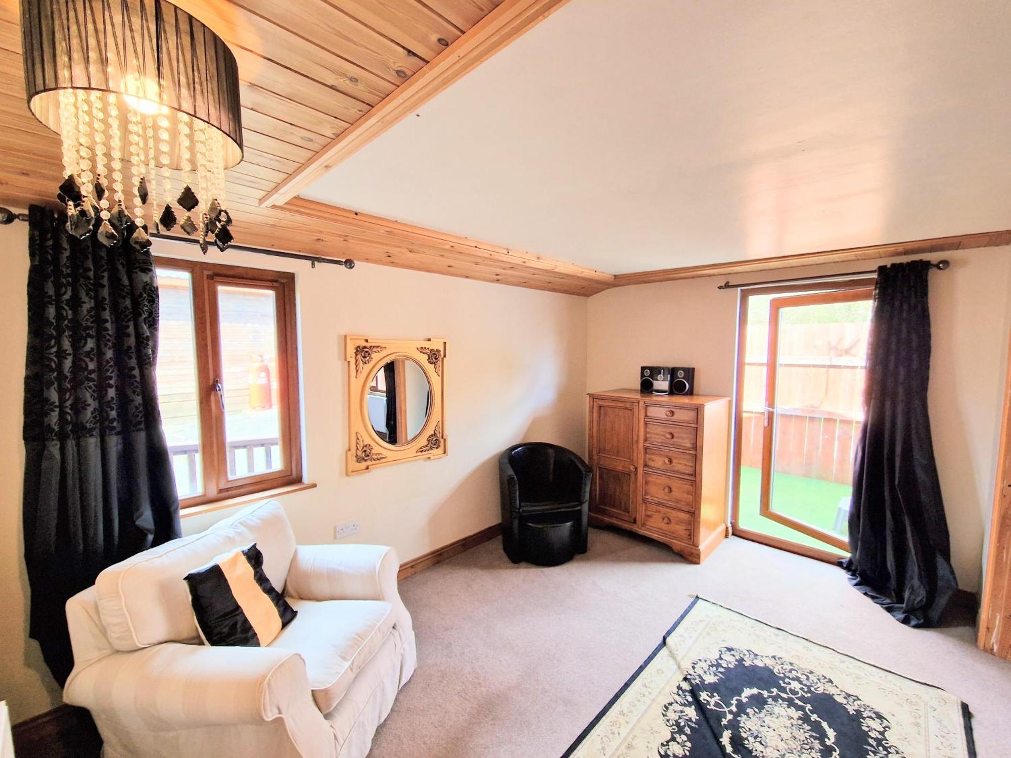 Lomond 2 With Private Hot Tub - Fife - Loch Leven - Lomond Hills Kelty Exterior foto